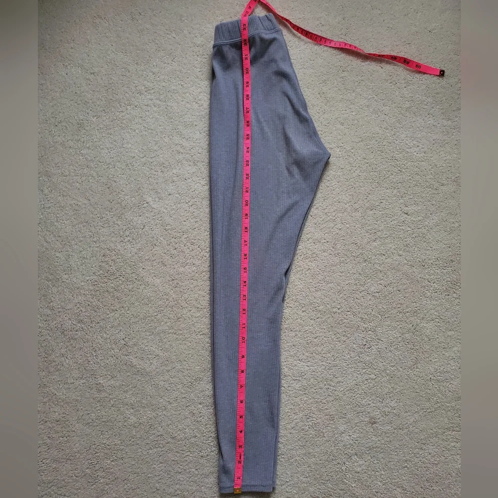 Alo Yoga Gray Ribbed Leggings szS